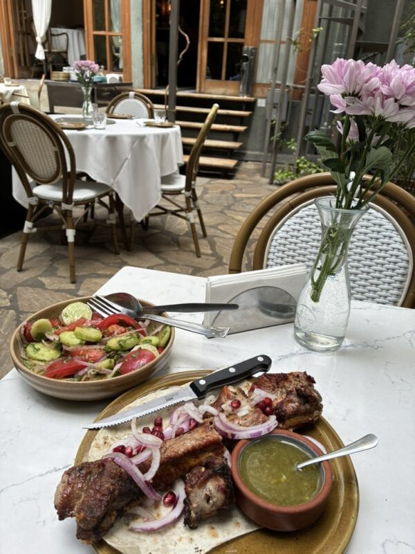 Lunch in the courtyard at Alubali