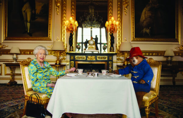 The Queen & Paddington