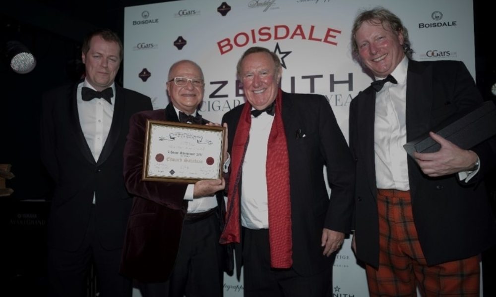 THE ZENITH WATCHES CIGAR SMOKER OF THE YEAR 2017