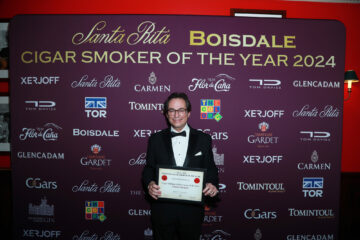 GFB 0893 p E Io M6 Vh