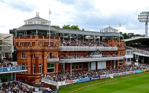 How To Bluff At... Cricket