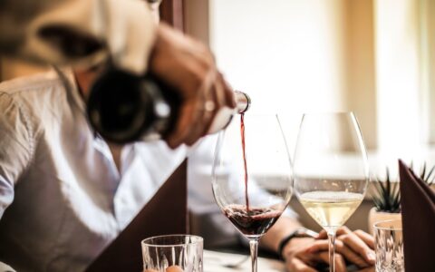 How To Bluff At... Wine
