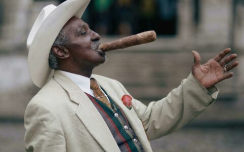 How To Bluff At... Cigars
